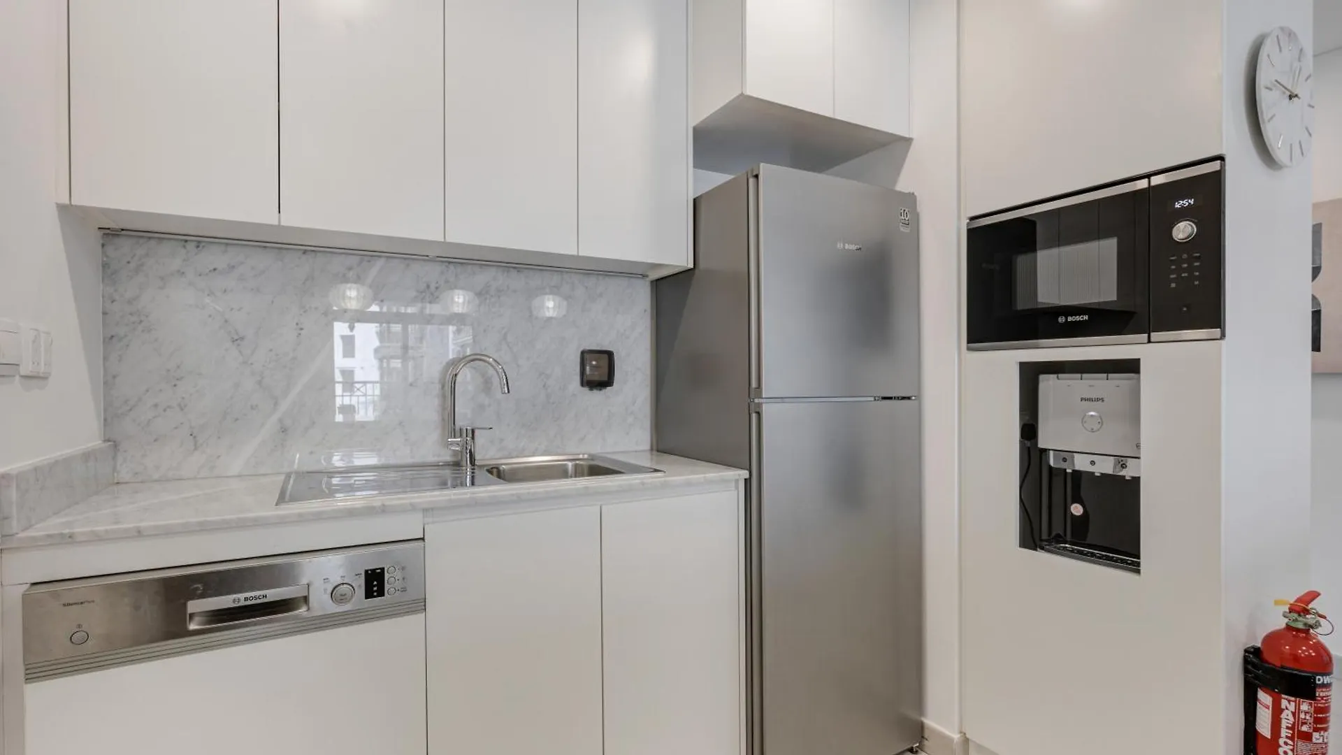 Trophy Jumeriah Pearl Retreat With Great Pool & Gym In Madinat Jumeriah Living 두바이 아랍에미리트
