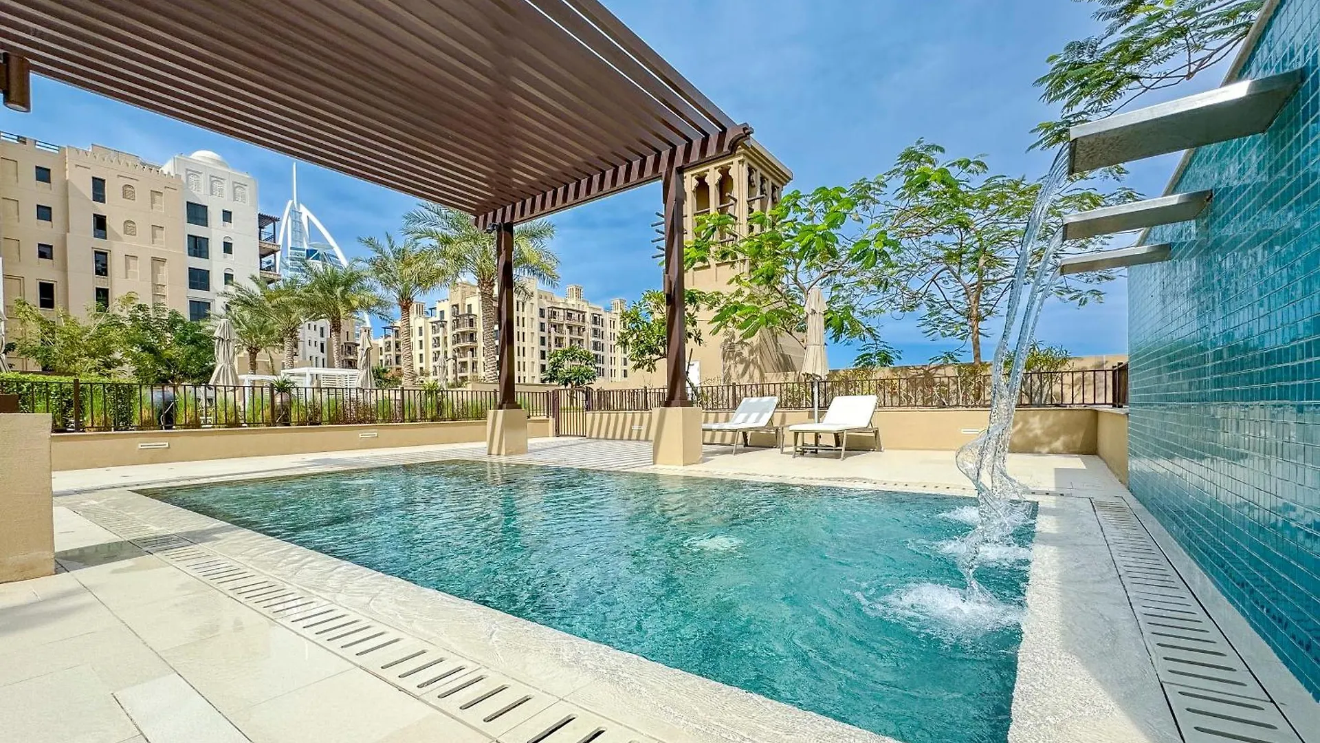 Trophy Jumeriah Pearl Retreat With Great Pool & Gym In Madinat Jumeriah Living 두바이 0*,